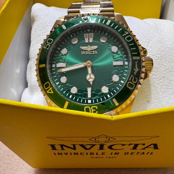 Invicta Pro Diver Gold - Picture 1 of 4